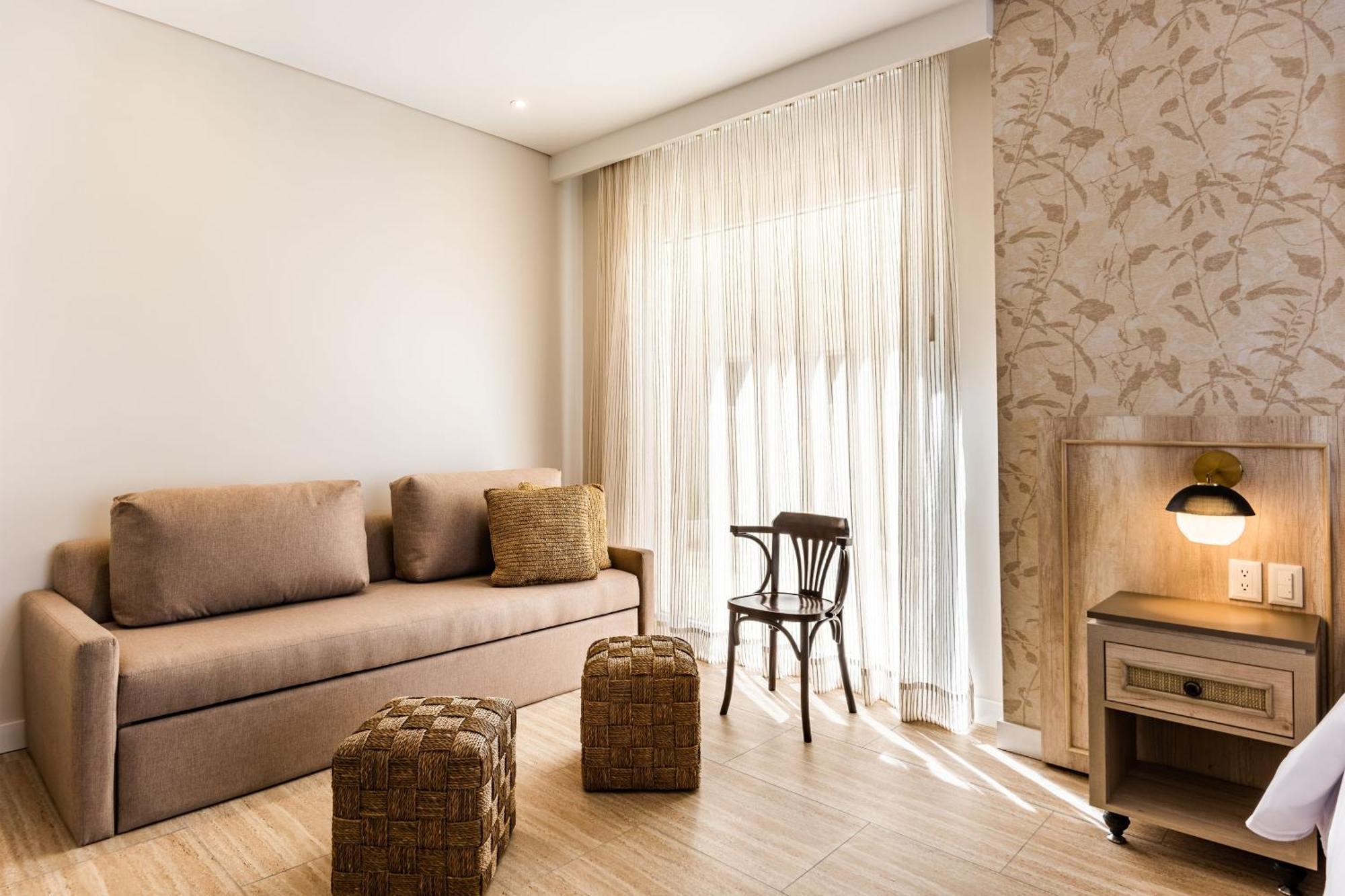 Ermita Cartagena, A Tribute Portfolio Cartagena